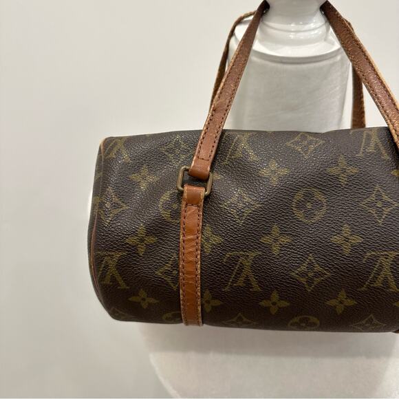 Louis Vuitton Monogram Papillon 26 Hand Bag Authentic - Picture 6 of 15